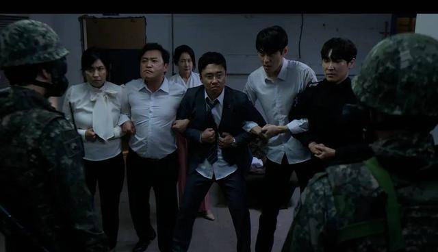 6万网友打出6分的网飞韩剧<strong></p>
<p>币友投币网</strong>，有什么好吹的？