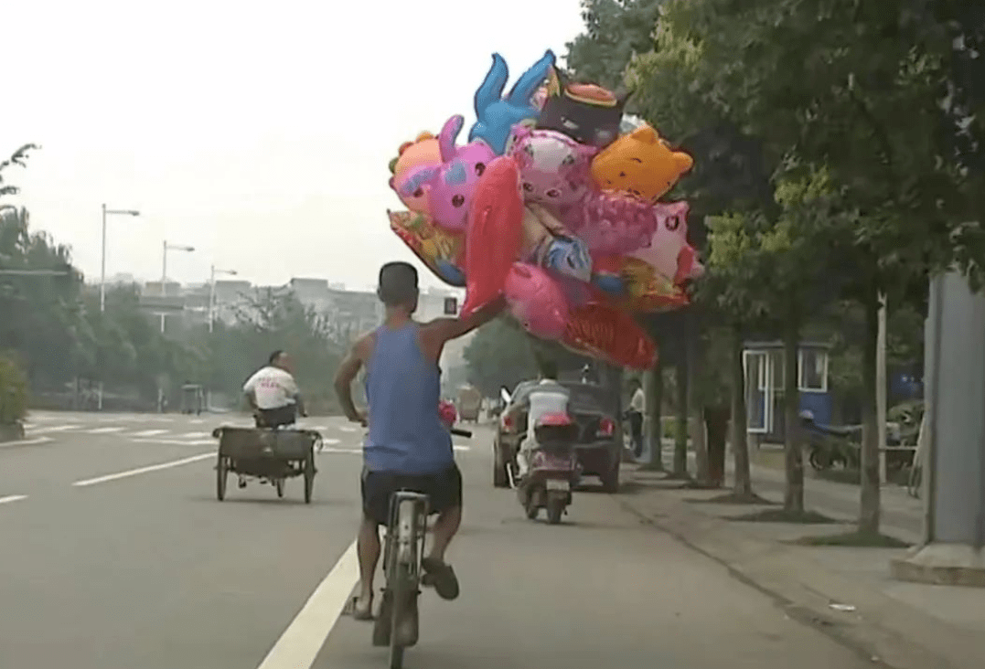 200万网友拼命劝<strong></p>
<p>币友投币网</strong>他别当网红
