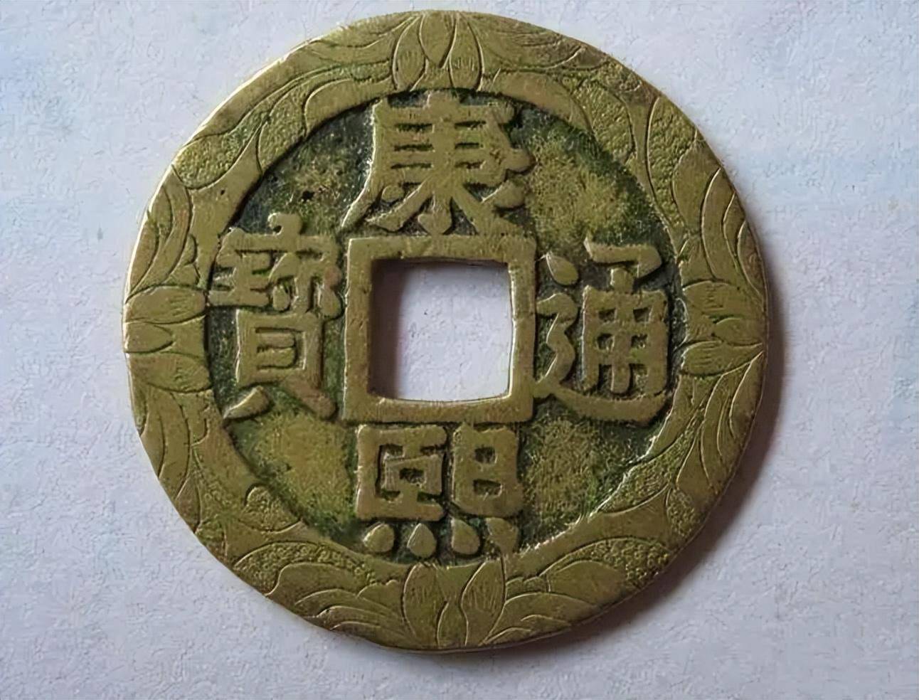 入手裸币<strong></p>
<p>币诚</strong>，还是评级币？