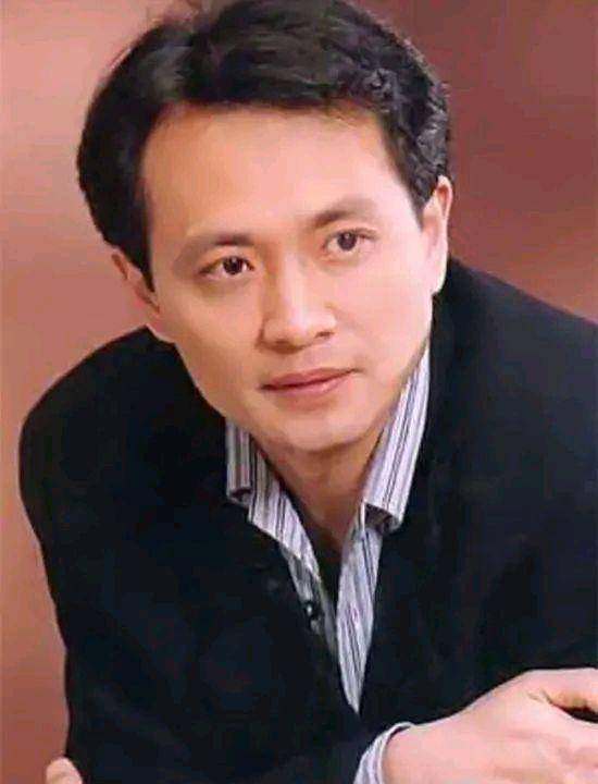 重男轻女的丁志诚