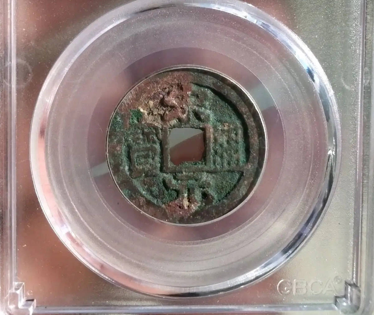 入手裸币<strong></p>
<p>币先生</strong>，还是评级币？从几个优，缺点对比一下