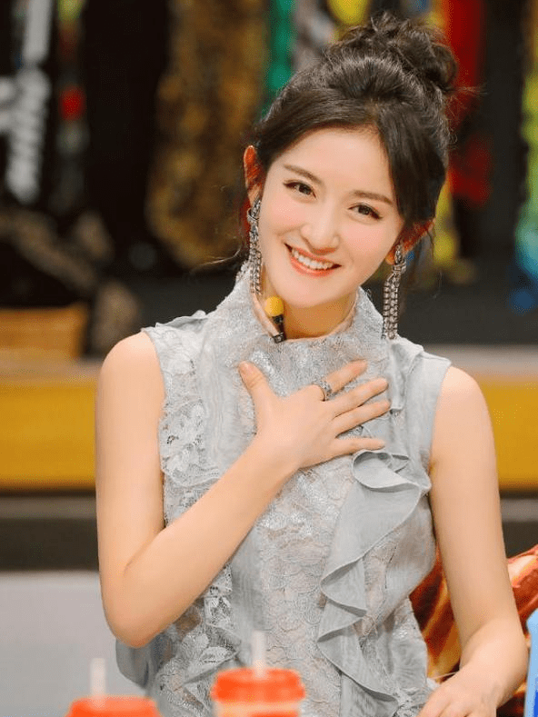 谢娜“借3万澳元还3万网民币”<strong></p>
<p>恒币网</strong>，从社交看出，她是假抠门真仗义