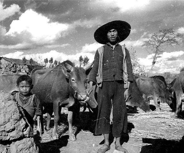山西老农拿出一张欠条<strong></p>
<p>一千万法币</strong>，跟政府索要1100万法币，最后政府全额奉还
