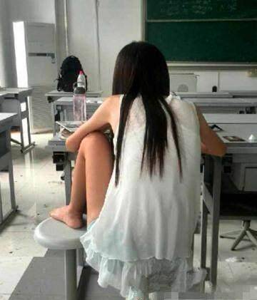 在屋里也让人给你打伞<strong></p>
<p>屋里币</strong>？有这么矫情吗？
