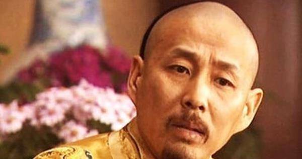 清朝鳌拜被抄家的财产<strong></p>
<p>双期币多少钱</strong>，折合人民币多少钱？