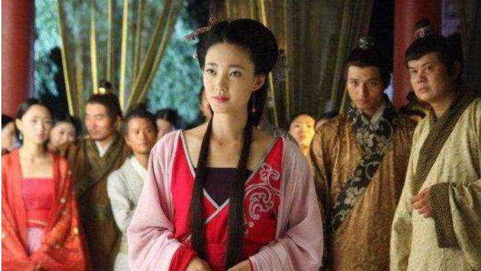古代逛一次青楼需要多少钱？换算成人民币<strong></p>
<p>双期币多少钱</strong>，你肯定想不到