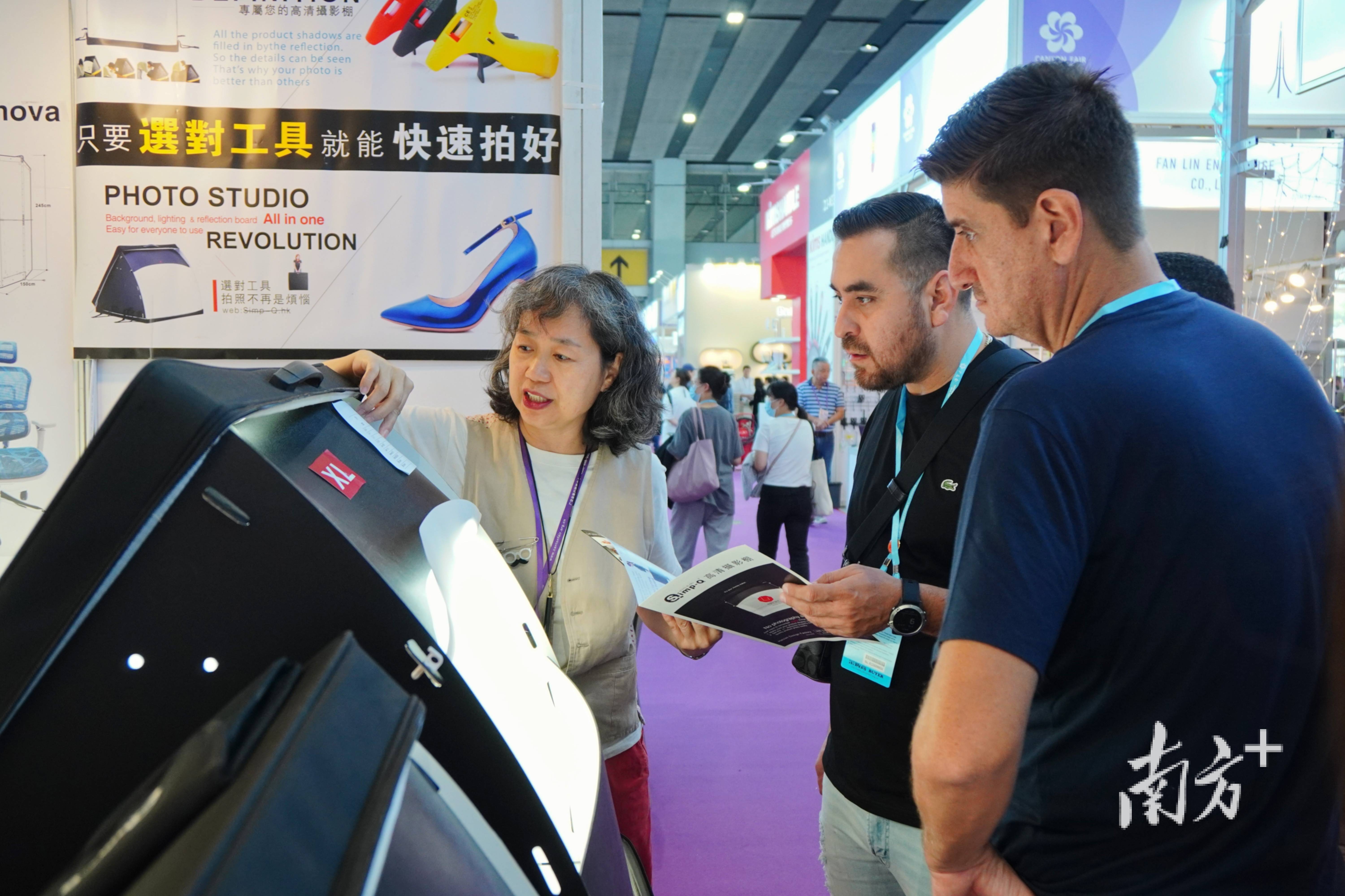 广交会海外客商云集<strong></p>
<p>满币交易</strong>，人民币交易更火为哪般？