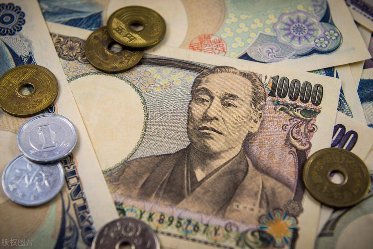 人民币国际化超英镑日元<strong></p>
<p>越币10000</strong>，为何不跟随美国加息，我们还越挫越勇？
