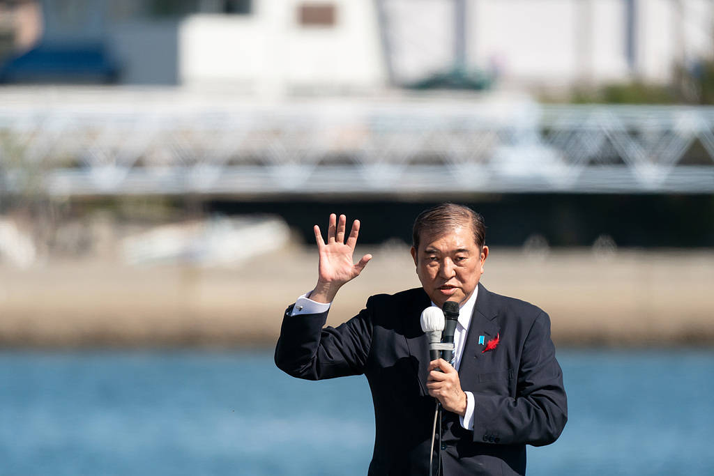 美媒：若石破茂下台<strong></p>
<p>三货币对冲套利ea</strong>，日本可能重回首相频繁更迭期