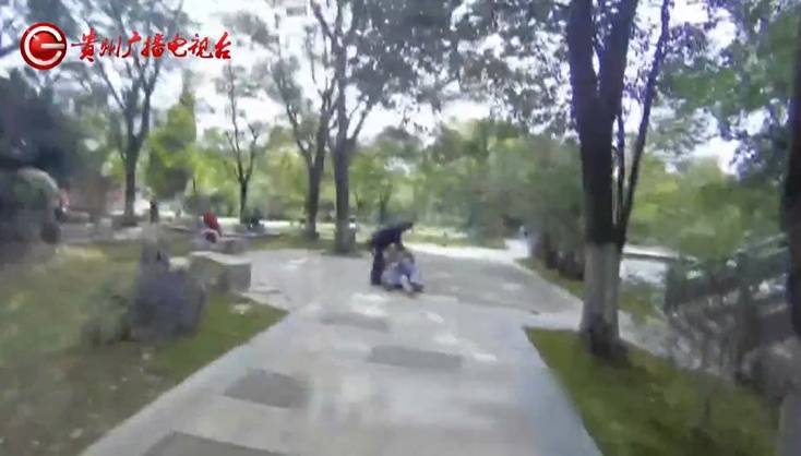 “亲爱的<strong></p>
<p>炒币百分比计算器下载</strong>，千万别说漏嘴！”68岁贵州阿姨遇“黄昏恋”，监控拍下……