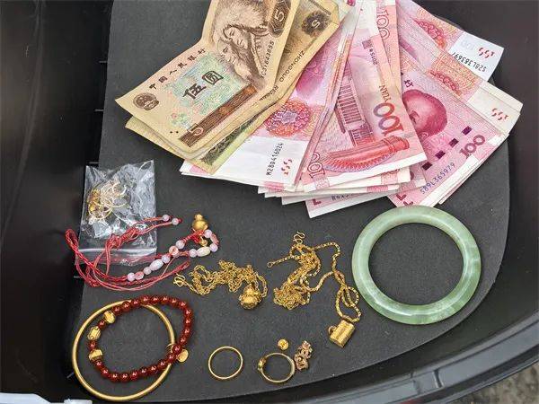 男子对前妻动起“歪脑筋”<strong></p>
<p>炒币百分比计算器下载</strong>，潜入其家中……上海警方：刑拘