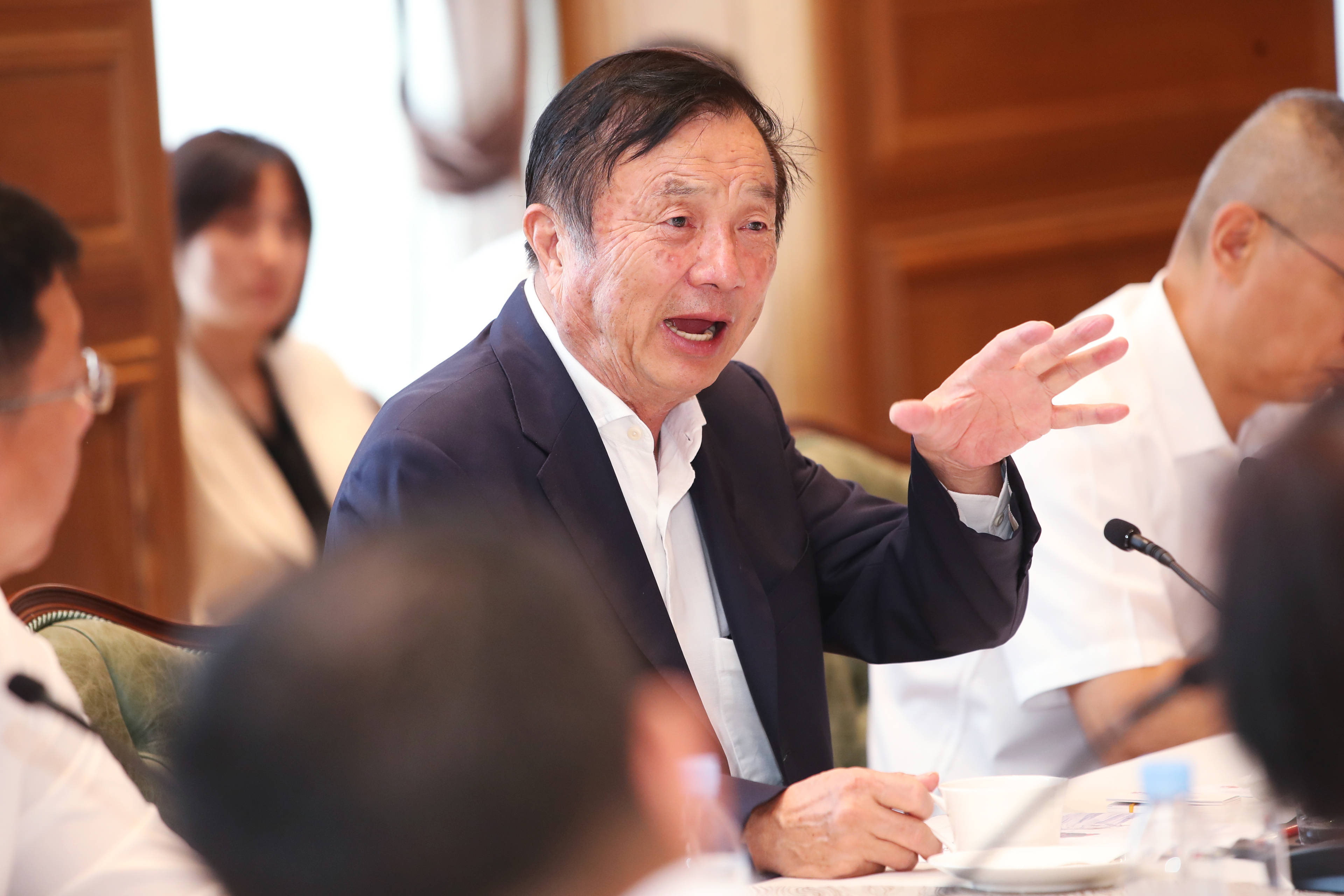 华为公布前三季度业绩：营业收入5859亿元<strong></p>
<p>电子货币交易网站</strong>，净利润628.68亿元！任正非：今天还不能说华为能活下来