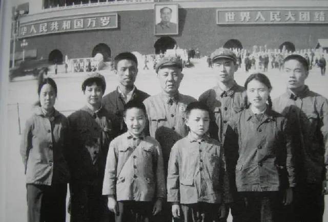 开国上将苏振华同志三子苏柏楠病逝<strong></p>
<p>货币市场利率走势</strong>，享年73岁
