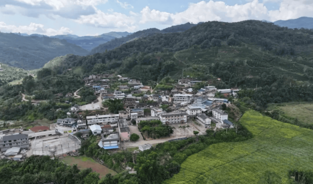 个人买地建房<strong></p>
<p>多货币对冲循环交易</strong>，70年产权可转让，在这个城市实现了！最便宜的地块58.5万元，比买房更划算？
