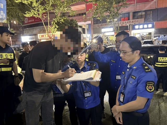“锅铲声敲得我睡不着”！深夜<strong></p>
<p>eth币价格趋势</strong>，深圳多名流动摊贩被劝离……