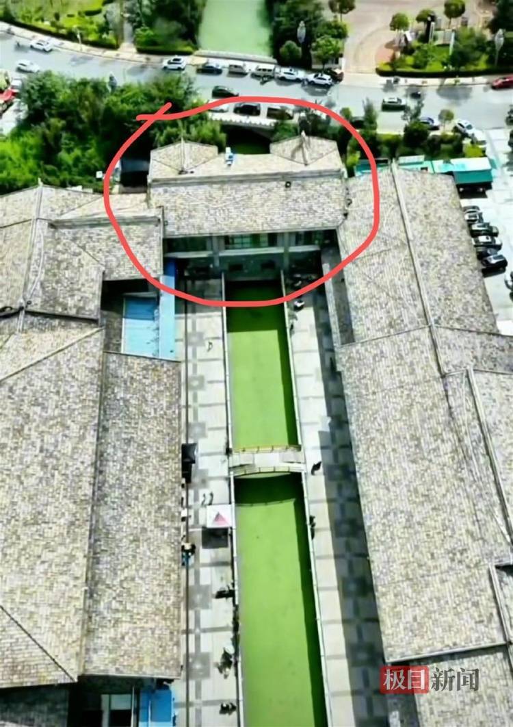 昆明一超市开业6天就地面塌陷<strong></p>
<p>gmq币币交易上线</strong>，有顾客称坠河受伤，店铺已暂时停业
