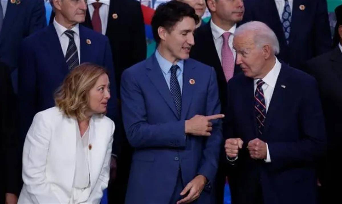 G20峰会“全家福”史上第一次重拍<strong></p>
<p>发行债券</strong>，拜登赶上任内最后一张“大合影”，此前白宫否认“被冷落”