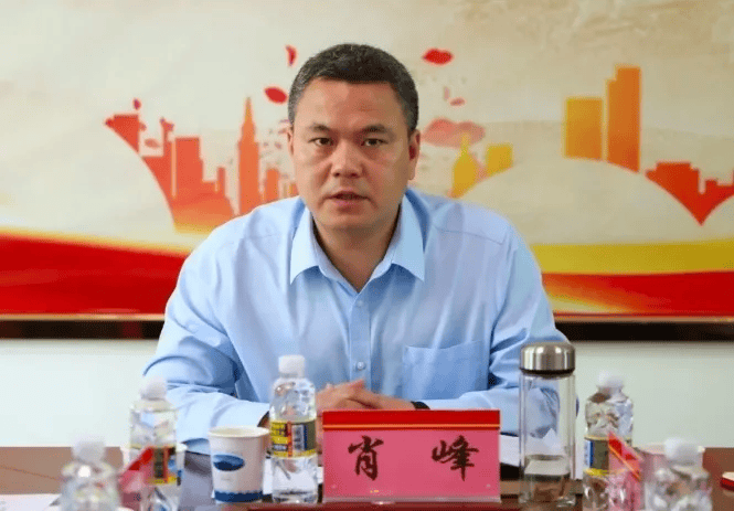 落马！他曾被实名举报<strong></p>
<p>零息债券全价交易</strong>，聊天记录曝光，相当露骨...