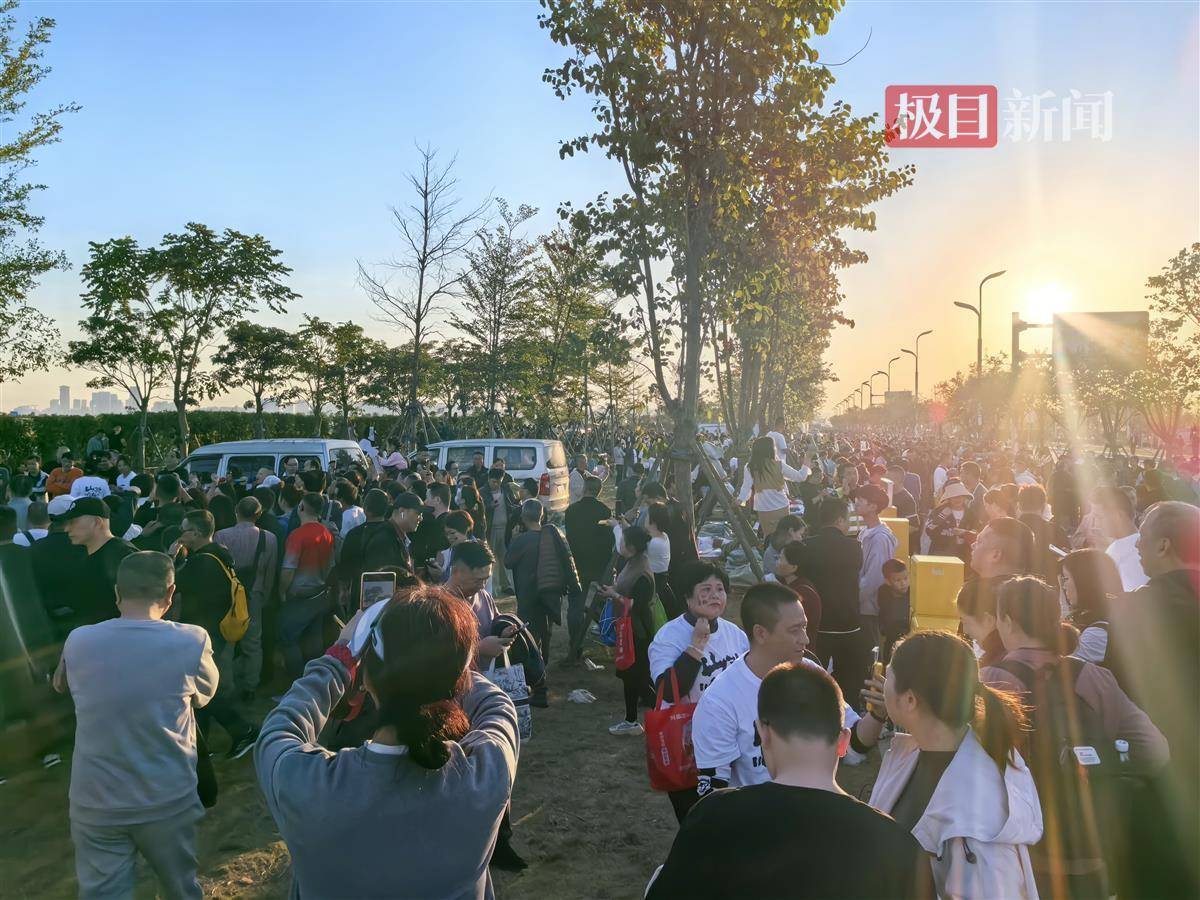 刀郎厦门演唱会落幕：各地“刀迷”齐聚海边<strong></p>
<p>币币交易</strong>，大合唱数小时