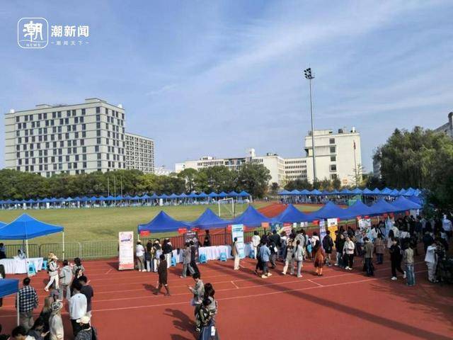 四个月赶了15场招聘会<strong></p>
<p>数字币有哪些币种</strong>，发了100多份简历，秋招就是应届生的“战场”