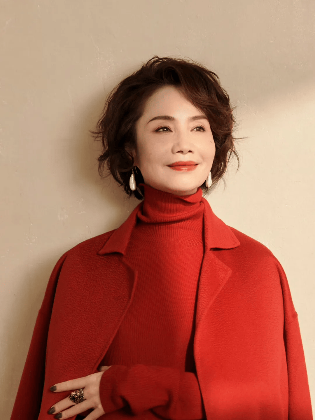 前央视知名主持人<strong></p>
<p>可以对冲的货币对</strong>，转行当演员