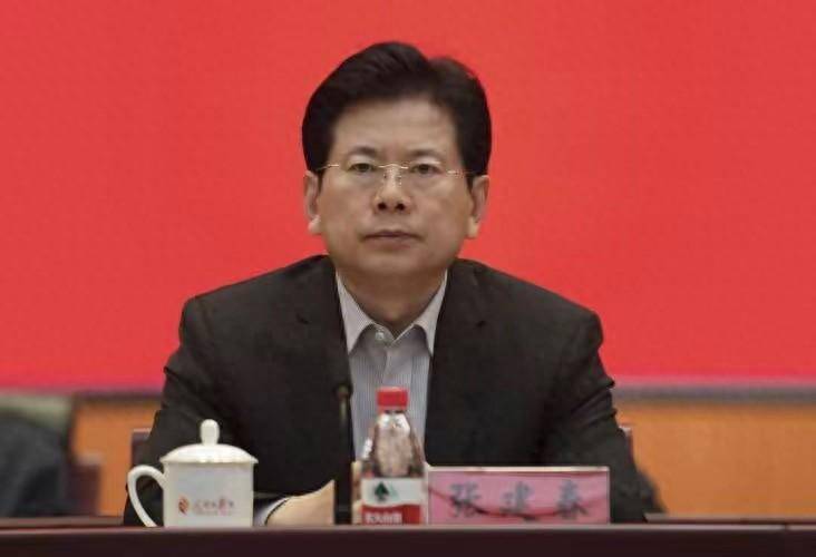 曾长期任职组织系统的“大老虎”被双开<strong></p>
<p>可以对冲的货币对</strong>，为他人职务晋升谋利