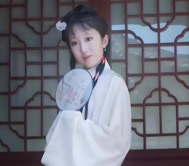 17岁少女神似林黛玉<strong></p>
<p>交易货币511690</strong>，艺考惊艳评委，网友惊呼：陈晓旭重生！