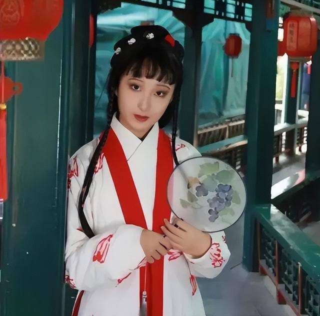17岁少女神似林黛玉<strong></p>
<p>交易货币511690</strong>，艺考惊艳评委，网友惊呼：陈晓旭重生！