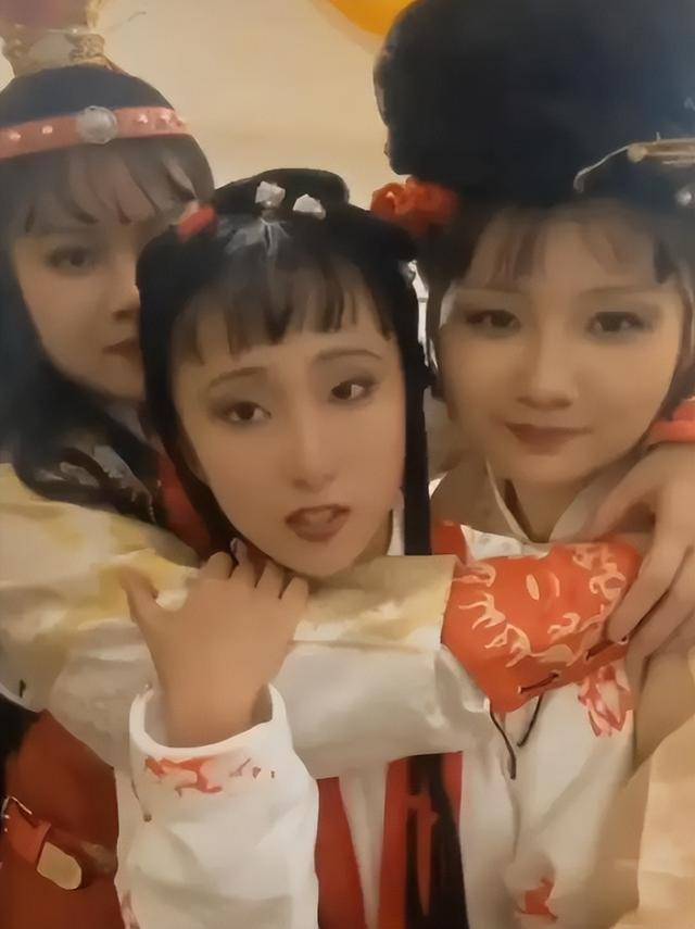 17岁少女神似林黛玉<strong></p>
<p>交易货币511690</strong>，艺考惊艳评委，网友惊呼：陈晓旭重生！