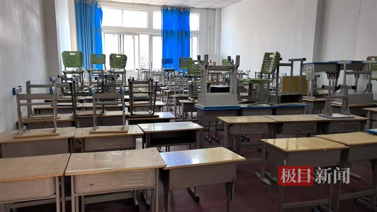 郑州一小学遇纠纷<strong></p>
<p>债券交易市场有哪些</strong>，全校师生被要求搬走？官方回应