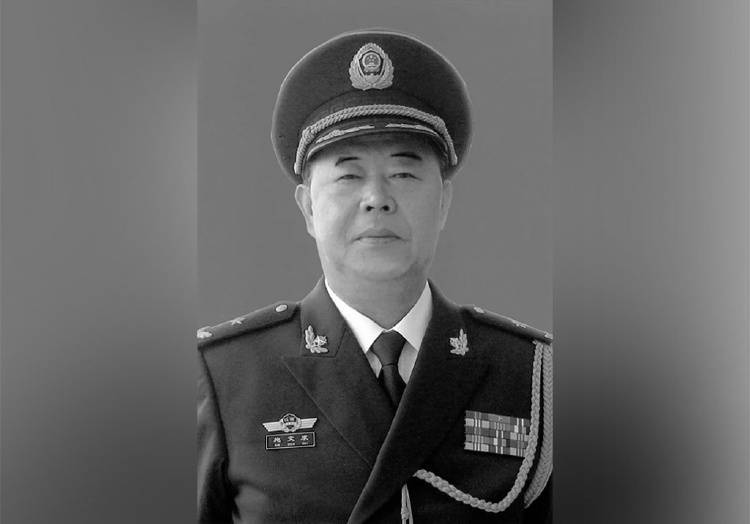 武警江西省总队原总队长施文求少将逝世<strong></p>
<p>趣币网funcion</strong>，曾任“老虎团”团长