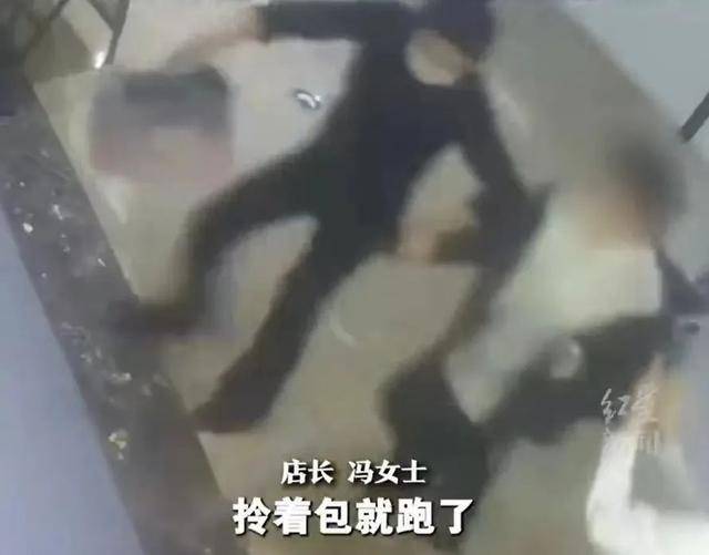 上海两女子吃159元自助<strong></p>
<p>自动计算软件app</strong>，偷偷“打包”近400元菜品