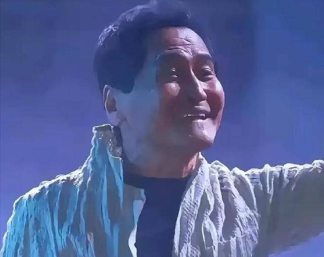 64岁齐秦演唱会反复伸话筒<strong></p>
<p>自动计算软件app</strong>，观众：如果不差钱就好好在家养老吧