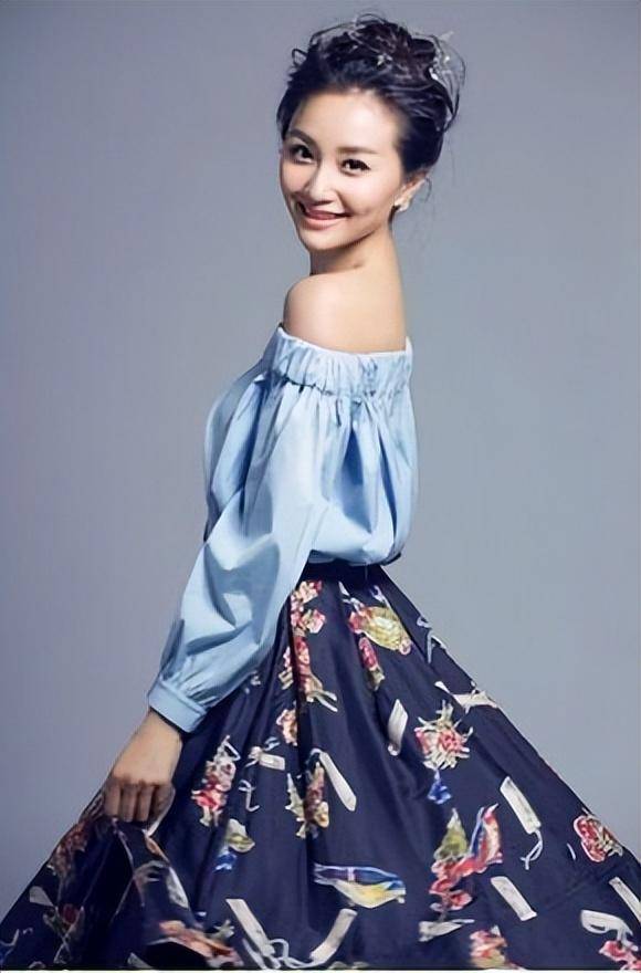 演完赵丽颖闺蜜<strong></p>
<p>炒币暴富的90后</strong>，又演于和伟老婆，39岁的她年轻时是个氧气大美女