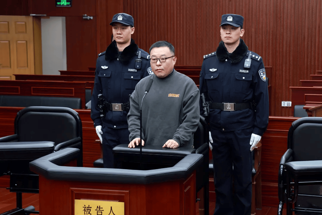 姚凯<strong></p>
<p>电子货币是不是货币</strong>，在上海市静安区副区长、浦东新区副区长、上海市住建委主任等职上，受贿5632万