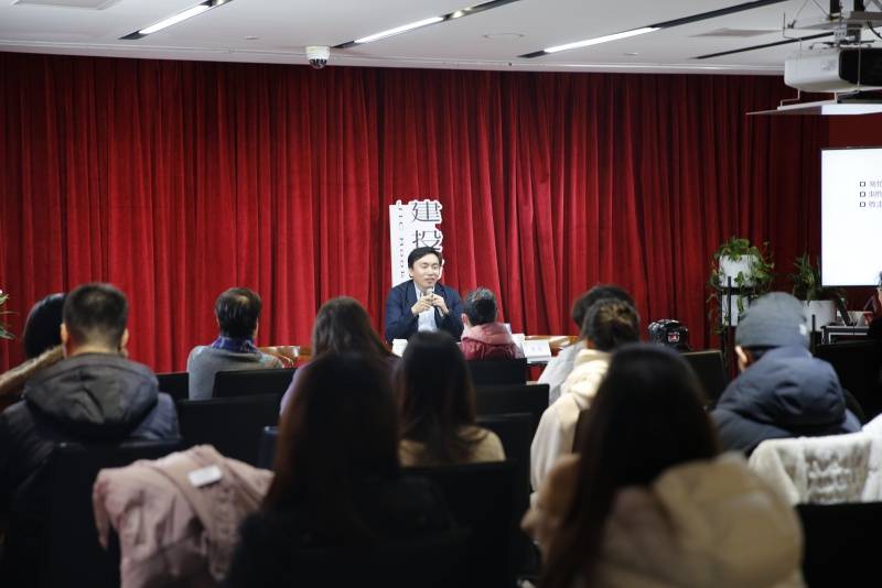 送外卖的北大博士后陈龙：数据控制下<strong></p>
<p>上证债券交易规则</strong>，骑手究竟是一份怎样的职业