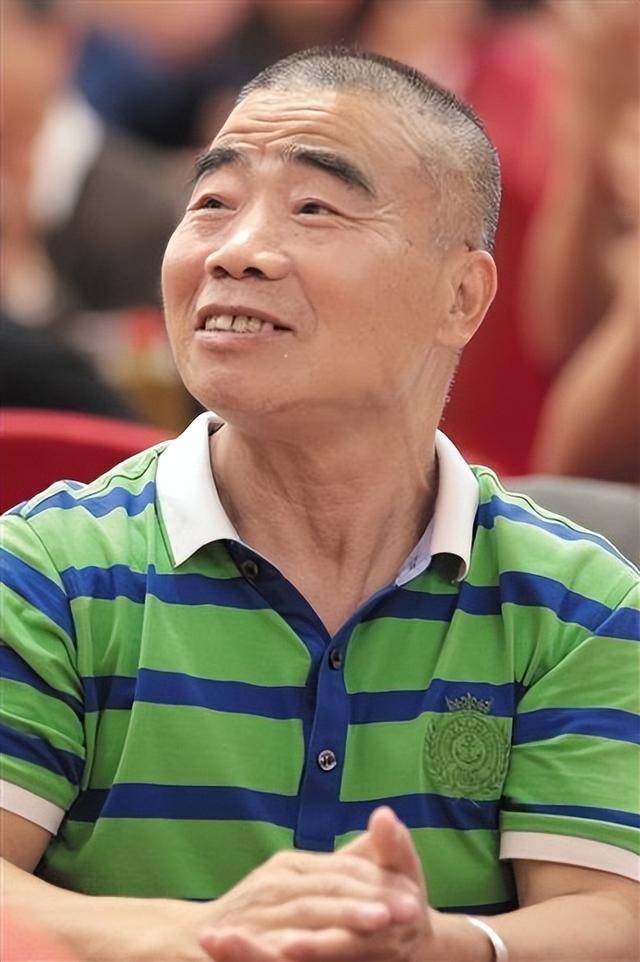 武大郎演员宋文华<strong></p>
<p>上证债券交易规则</strong>，没碰到潘金莲，身高1.5米，娶了1.7米漂亮妻子