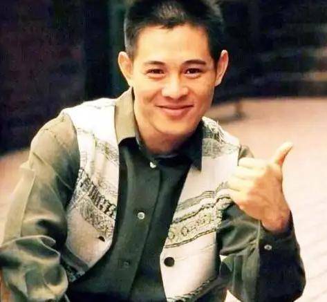 李连杰:后事一切从简<strong></p>
<p>炒币k线图基础知识</strong>，不用立碑也不用办丧事，树葬海葬都可以