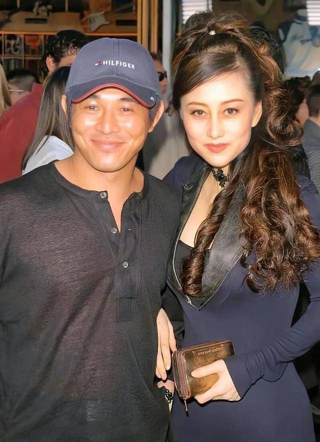 李连杰:后事一切从简<strong></p>
<p>炒币k线图基础知识</strong>，不用立碑也不用办丧事，树葬海葬都可以