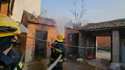 一民房起火<strong></p>
<p>全球货币交易量排名</strong>，又是电气线路故障引发