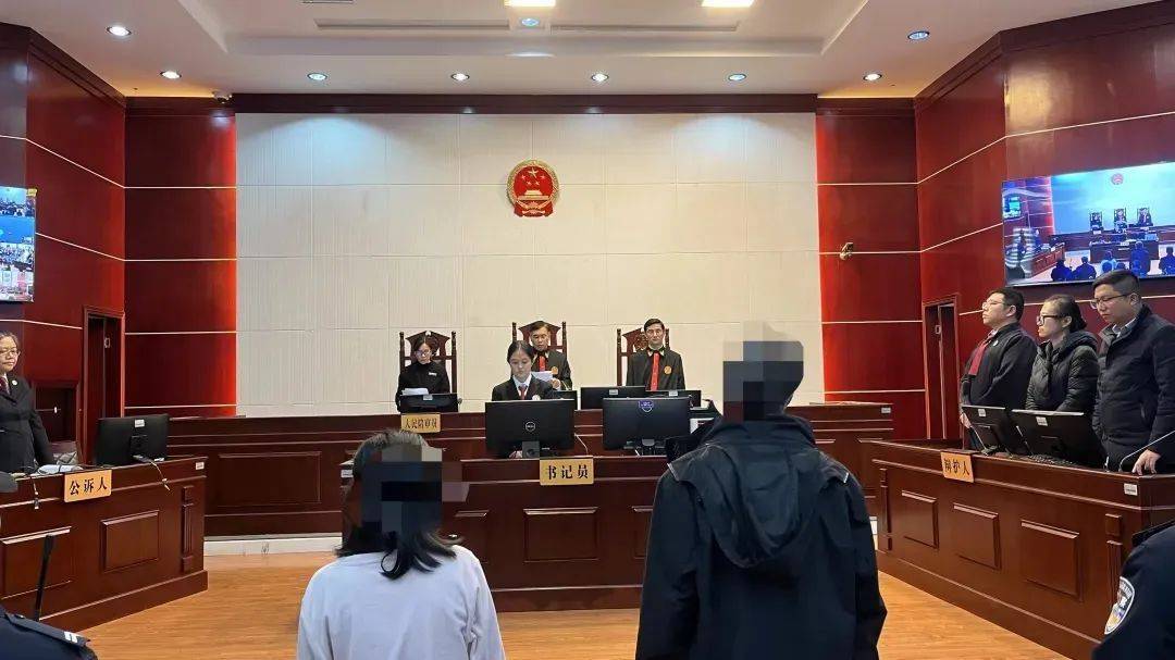 陈某某<strong></p>
<p>货币etf购买技巧</strong>，被判4年！她与医院院长保持不正当男女关系，拿下1.5亿元项目