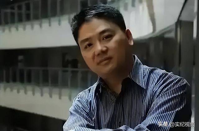 坐拥742亿<strong></p>
<p>分离交易可转换债券</strong>，却救不了43岁妹妹！把外甥当亲子，一年给100万抚养费