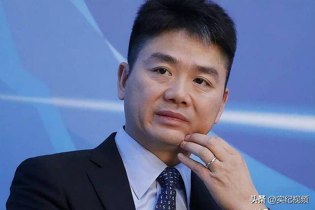 坐拥742亿<strong></p>
<p>分离交易可转换债券</strong>，却救不了43岁妹妹！把外甥当亲子，一年给100万抚养费