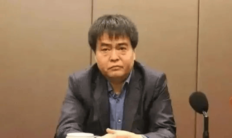 又一“烟草虎”<strong></p>
<p>炒币k线图分析法</strong>！国家烟草专卖局原副局长张天峰被查 系今年首个落马中管干部