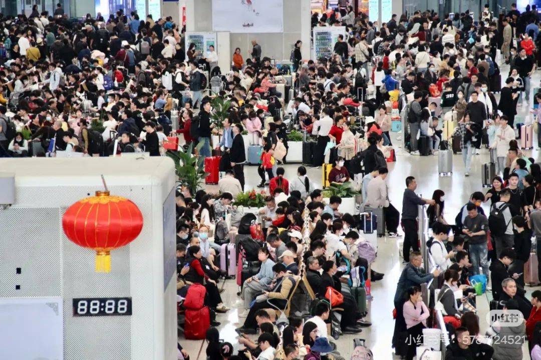 凌晨被挤爆<strong></p>
<p>有可以隐藏软件的软件</strong>！深圳高铁站人人人人人！网友：一定要提前到！这些旅客注意