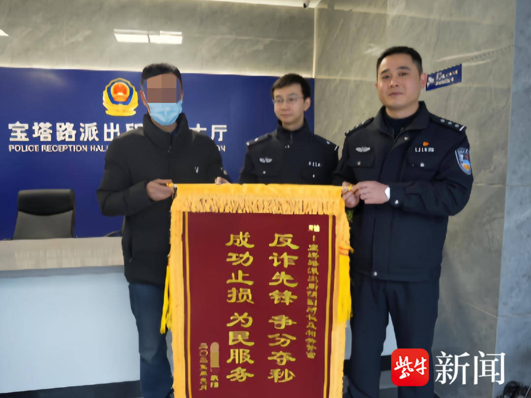男子一次性买了166张千元面值的大润发购物卡<strong></p>
<p>ccr机器人自动炒币</strong>，还把卡号和密码发给了骗子......