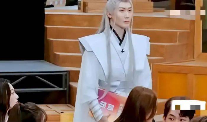 究竟是演员请就位<strong></p>
<p>basecoin币</strong>，还是底线在后退？