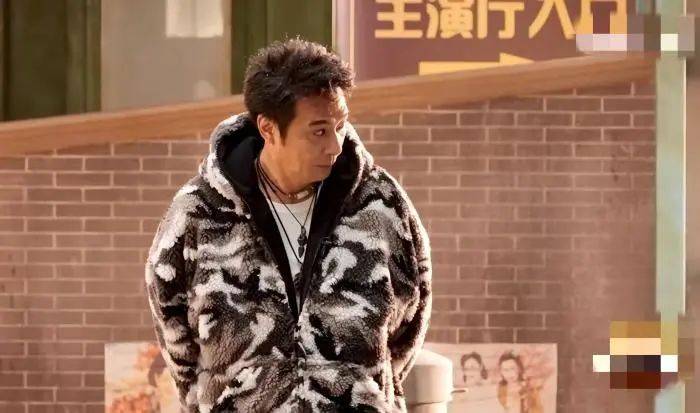 究竟是演员请就位<strong></p>
<p>basecoin币</strong>，还是底线在后退？