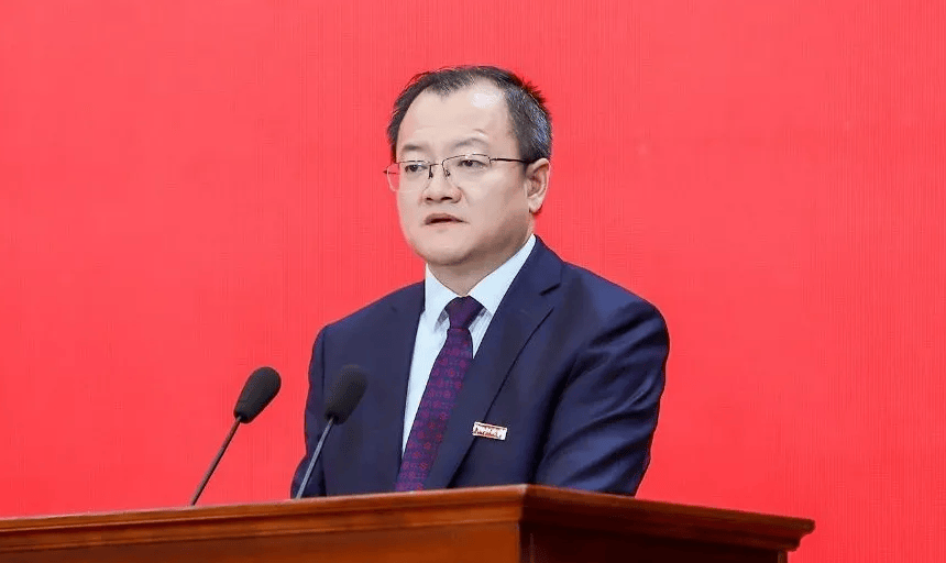 候补中央委员、浙大校长杜江峰<strong></p>
<p>债券买断式回购交易</strong>，赴任教育部