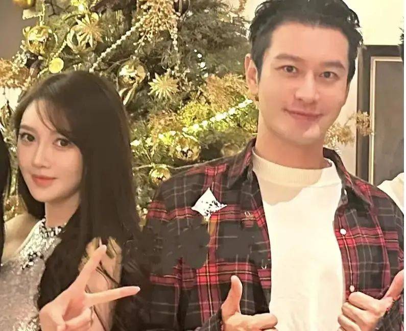 叶珂被曝顺利产女<strong></p>
<p>货币互换的风险有哪些</strong>，黄晓明全程陪护激动落泪